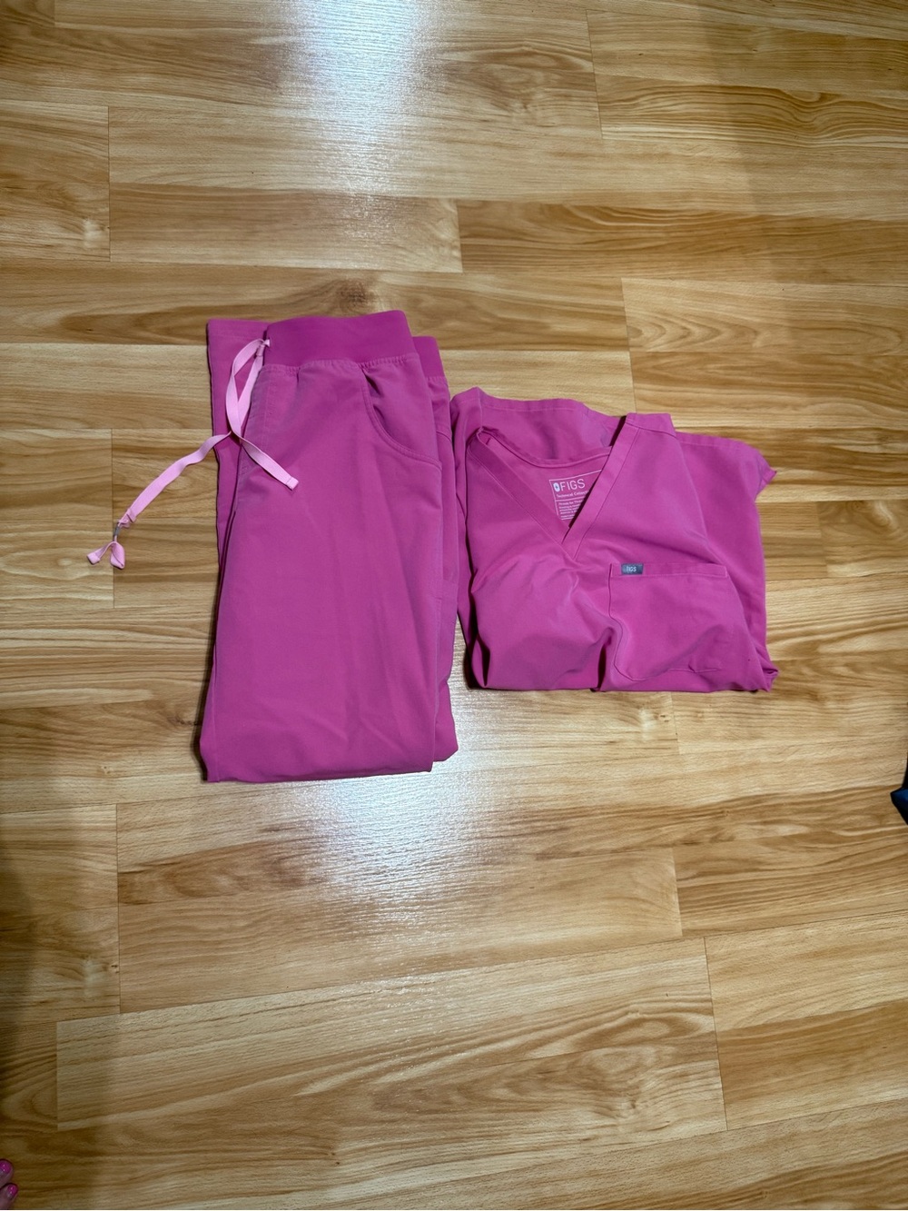 Figs scrub set - size small regular